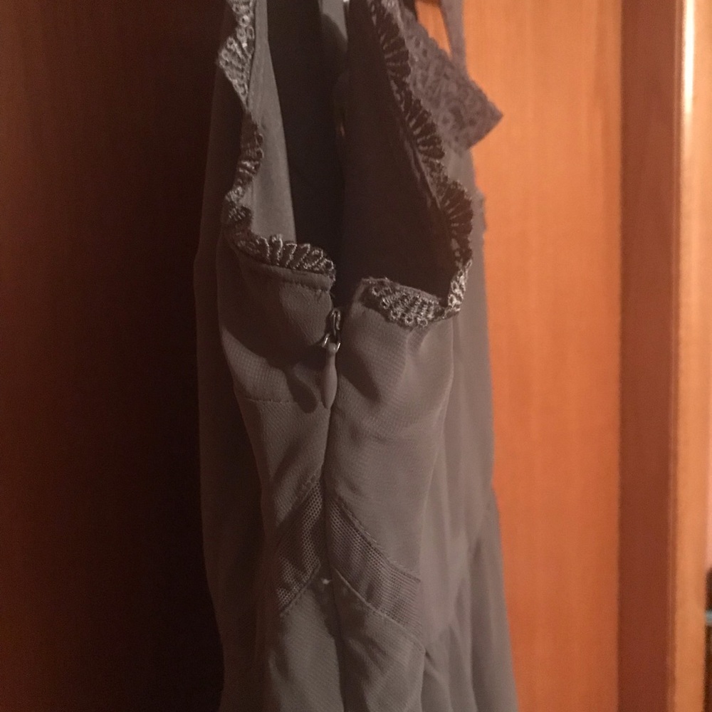 Dress - Picture 3 of 4
